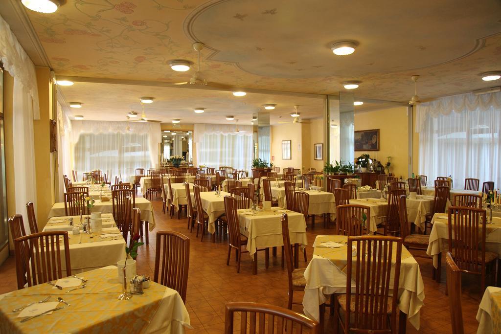 Hotel Diana Grado Ngoại thất bức ảnh